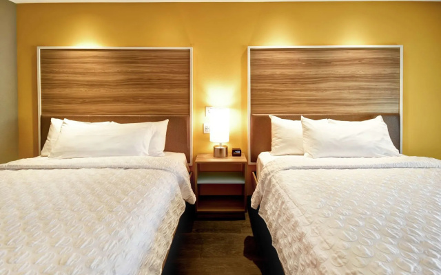 Tru by Hilton Louisville Airport