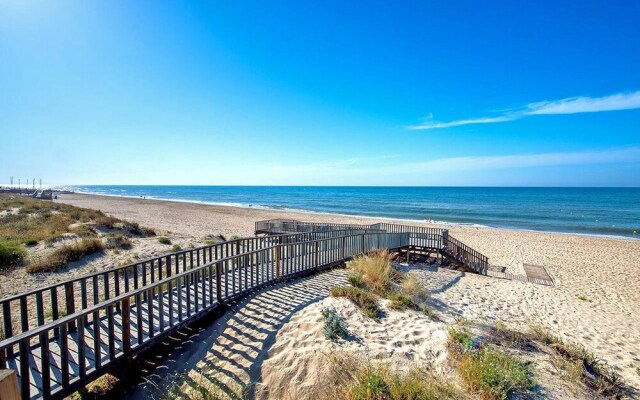House With 3 Bedrooms in Islantilla, Huelva, With Pool Access and Encl