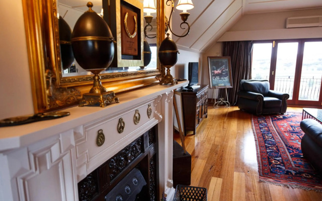 Lake Karapiro Lodge