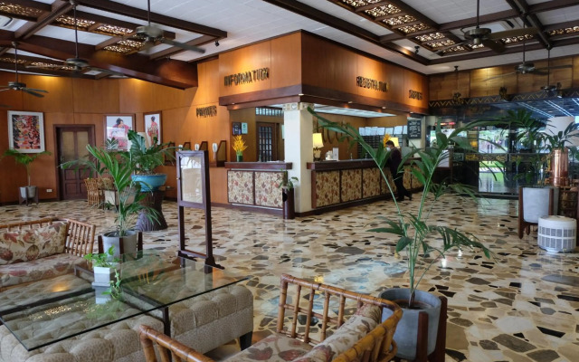 Oasis Hotel