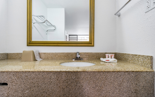 OYO Hotel Bossier City LA - Red River