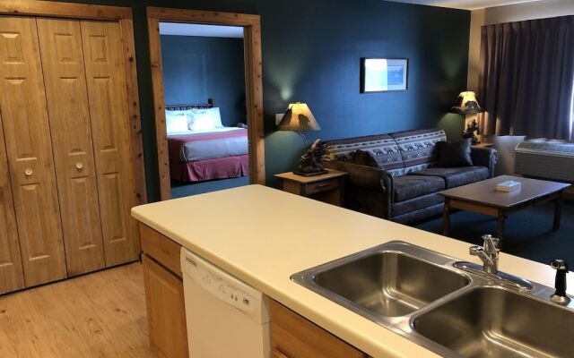 The Lodge at Crooked Lake