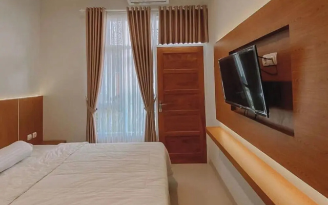Hallstatt Living Near UII Jakal – Guest Rooms – Sleman