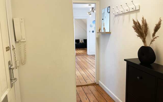 ★Stylish newly furnished 2 BR Apt - Heart of CPH★