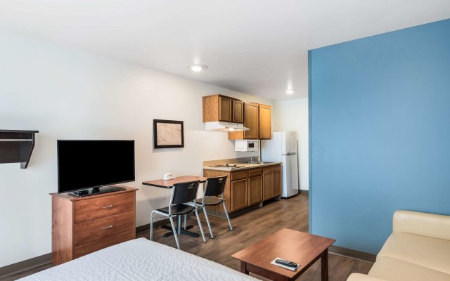 Extended Stay America Select Suites - Orlando - East