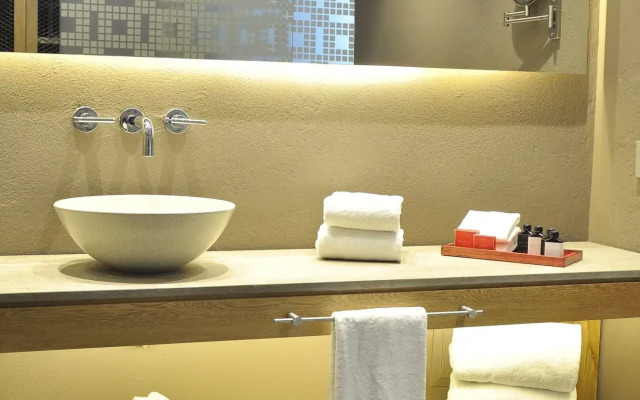 The Artisan D.C. Hotel, Autograph Collection