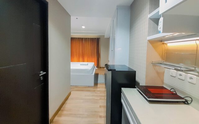 Great Deal And Homey Studio Room Patraland Amarta Apartment