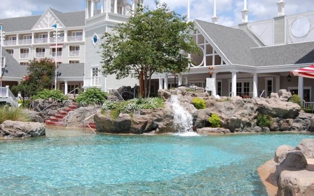 Disney's Yacht Club Resort