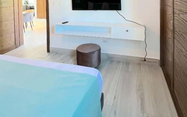 Playa Palmera Beach Resort