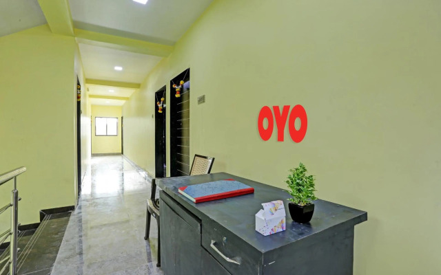 OYO 70016 Om Sai Ram Residency