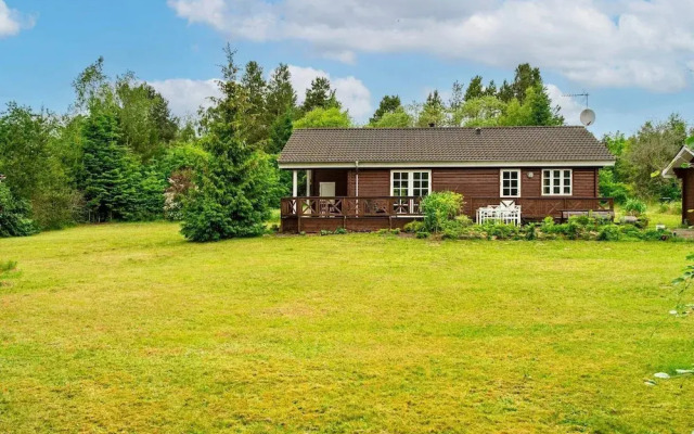 6 Person Holiday Home in Kolind