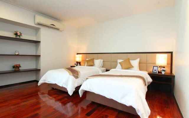 Piyathip Place Serviced Apartment