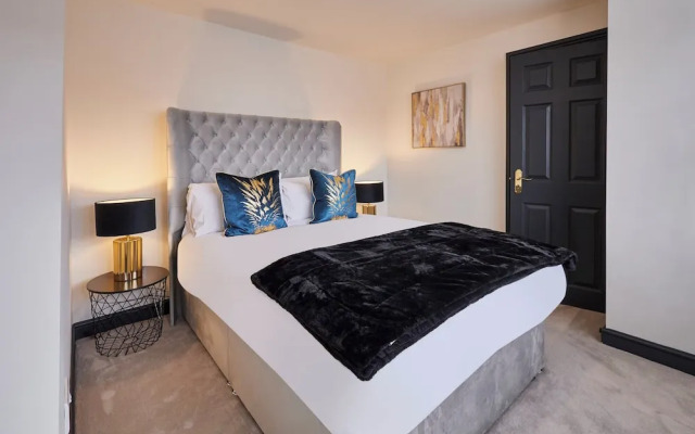 Host Stay Darcey House