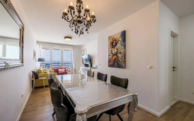 Beachaholic M&G, Luxury Seaside Suites On Znjan