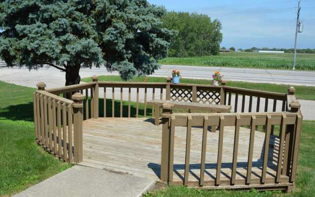 Americas Best Value Inn Suburban Motel