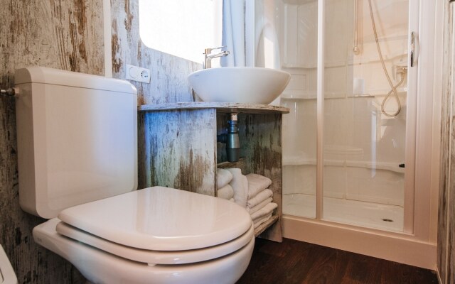 Zaton Holiday Resort Camping homes