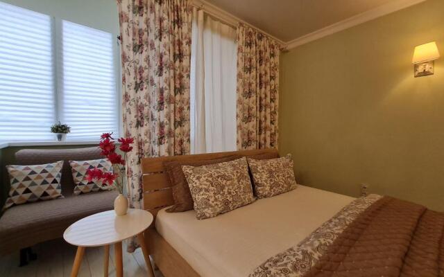 Sutki26 on Kuznechnaya Street