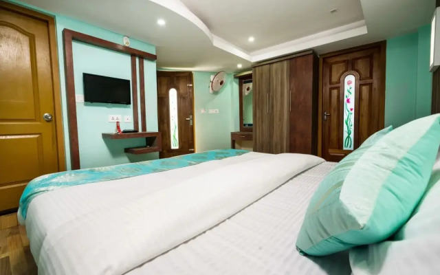 OYO 7178 Blooms Greenland Residency