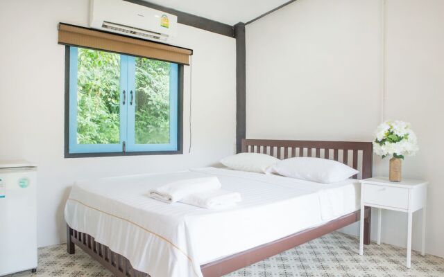 Wave-F Homestay