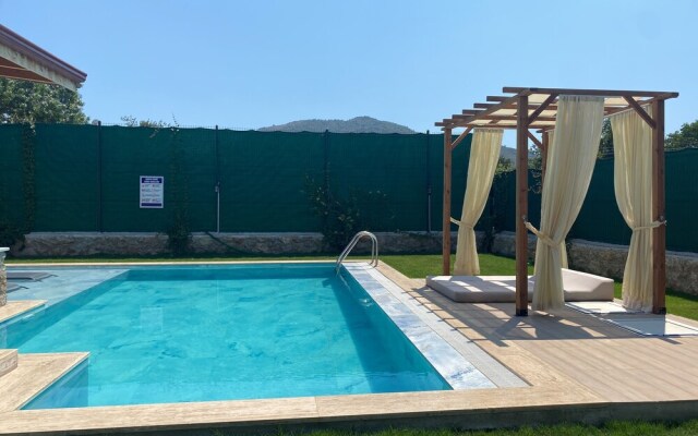Eroglu Villas