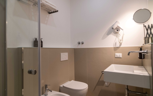 Kiss Beachfront Hotel & Restaurant