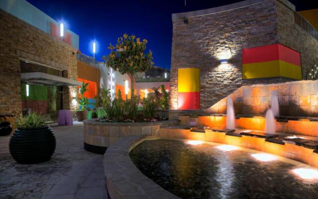Anaheim Portofino Inn and Suites