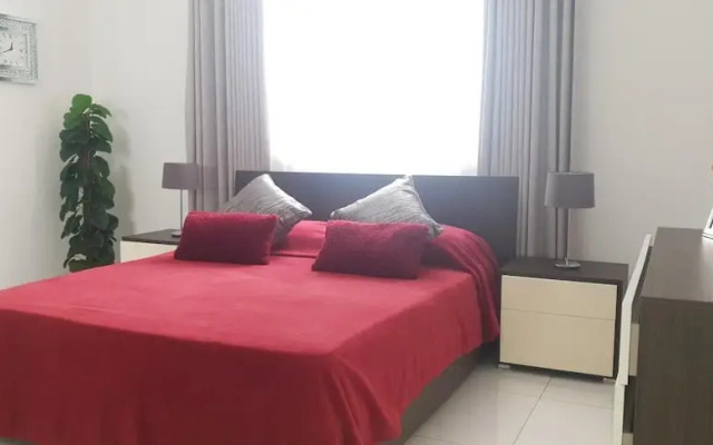 Eivissa Apartment - Spacious Accommodation