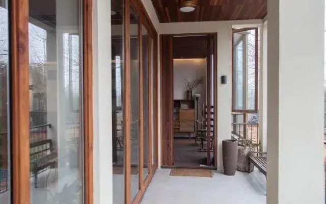Mount Mogan Chic Hostel