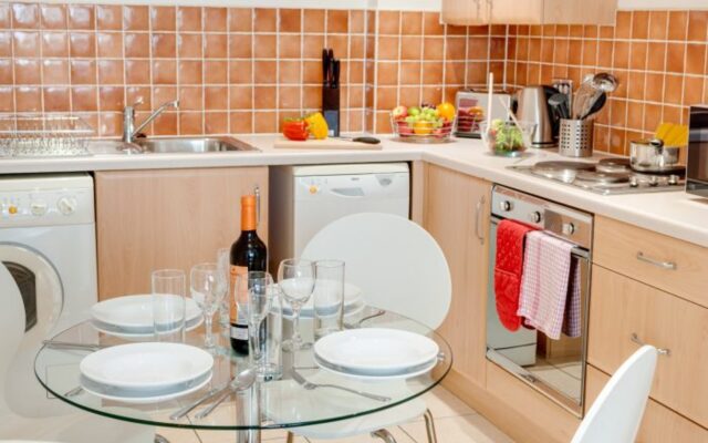 Base Serviced Apartments - Duke Street