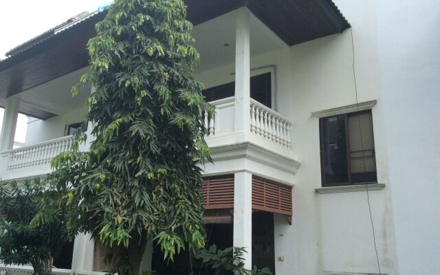 Baan Somprasong Apartment - Na Jomtien