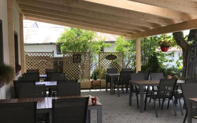 Zur neuen Post Landhotel