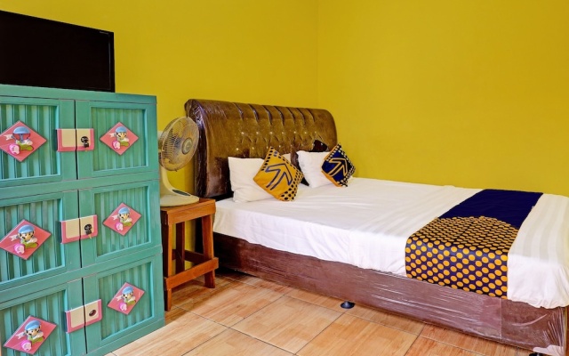 OYO Life 91478 Wisma Aura Syariah – Guest Rooms – Ciamis