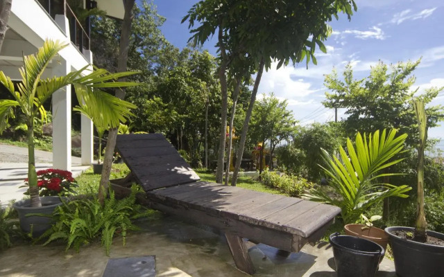 The Green Palm