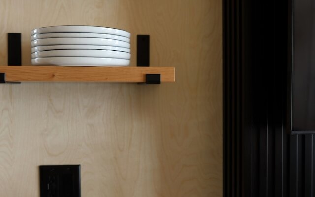 Yellowstone Peaks Hotel