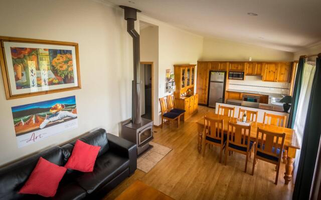 Cottages on Lovedale