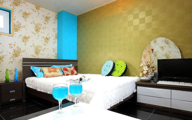 Pinky Marine Pension