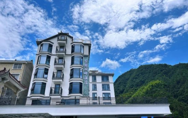 Qiandao Lake Changjin Lake Hotel