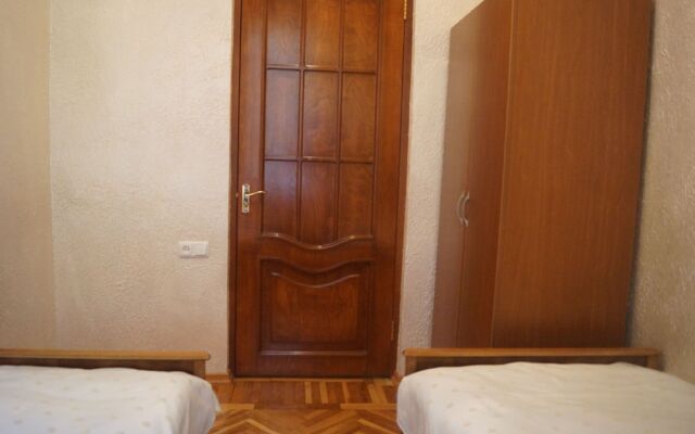 ArtEast Hostel