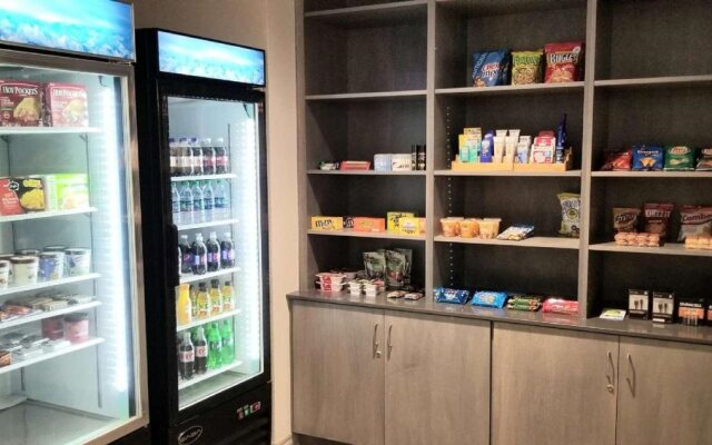 Best Western Plus Parkside Inn & Suites