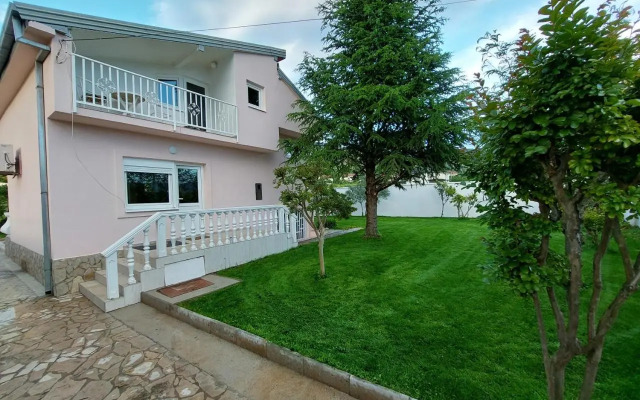Guest House Cvijeća