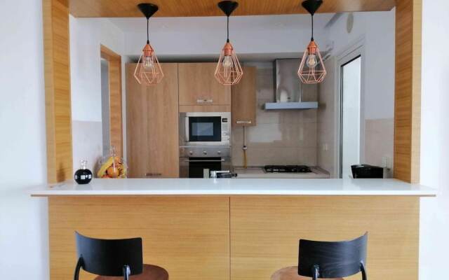 Bright Stylish 1bd Flat in Jardins De Carthage