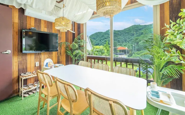 GaPyeong Dukehouse Kids Gajok Pension