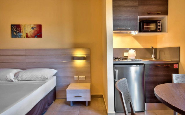 Luna Holiday Complex