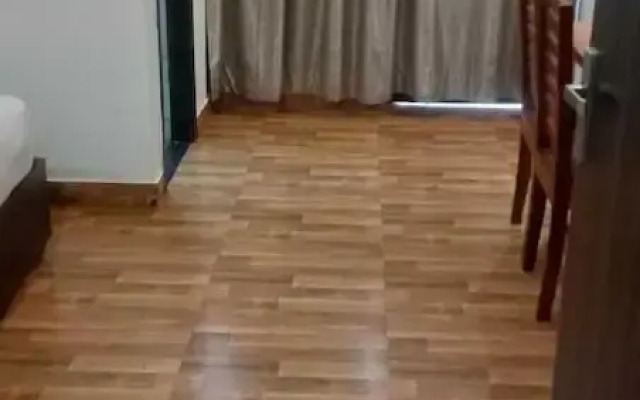 Saavi Hotel Sector 10