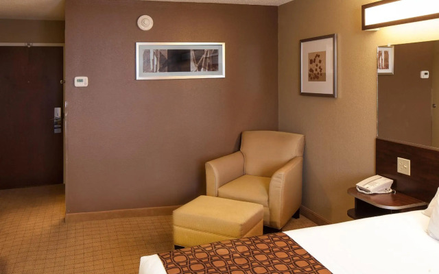 Microtel Inn & Suites by Wyndham St Clairsville/Wheeling