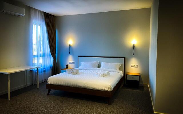 Hotel 78