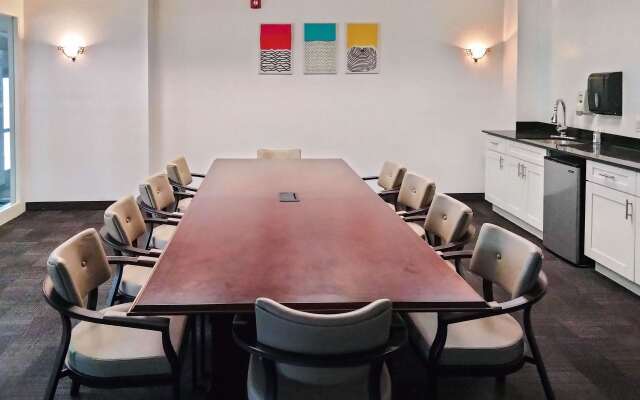 Motel 6 Cutler Bay, FL