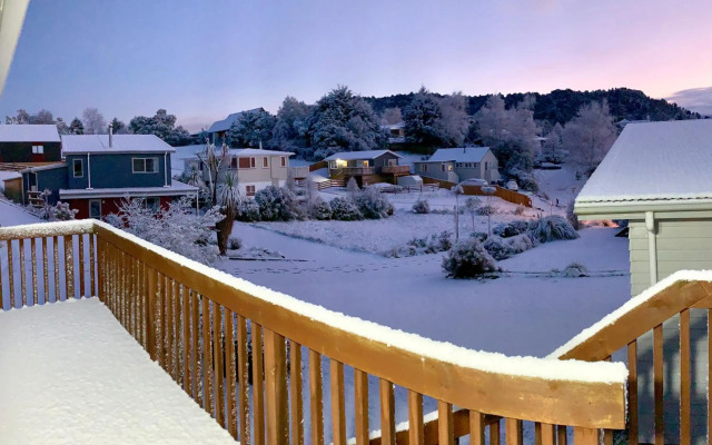 Tui's Lookout - Ohakune Holiday Home