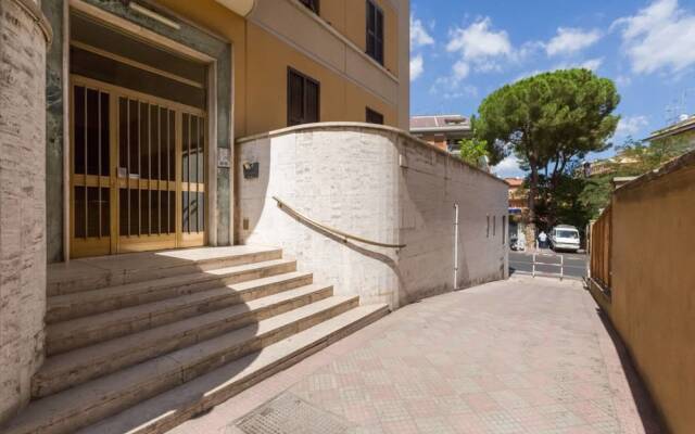 Lovely Renovated 2 bed Flat Close to the Vatican