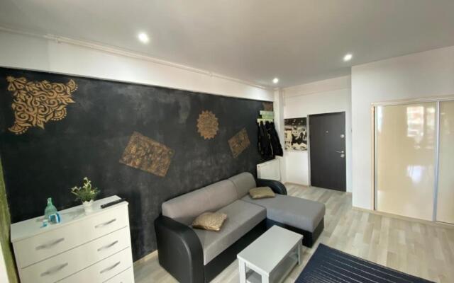 Panoramis Apartment by Eduard